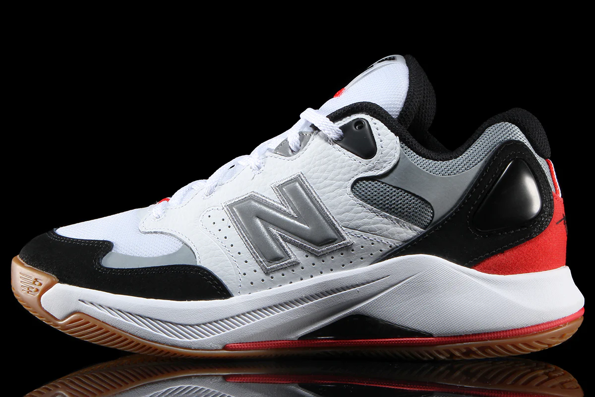 13687-kawhi-iv-1.webp Kawhi IV