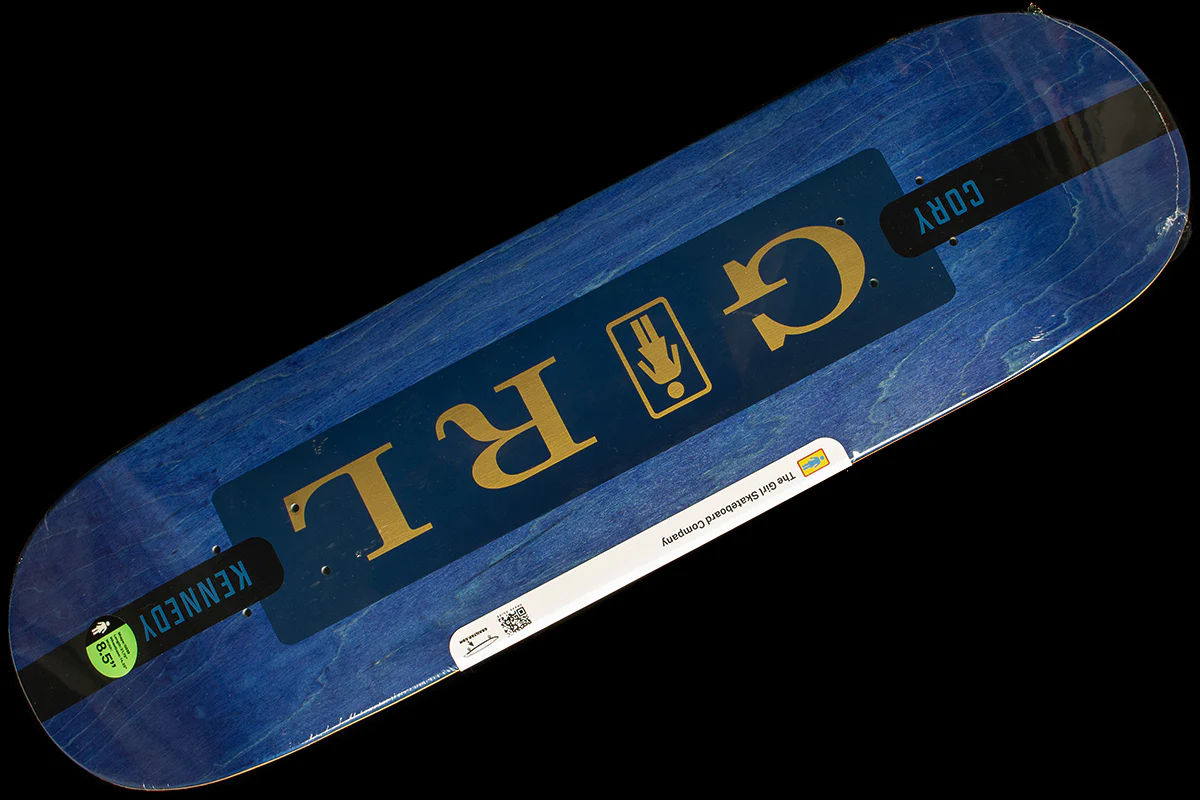 13722-kennedy-serif-deck-8.5-1.webp Kennedy - Serif Deck 8.5"