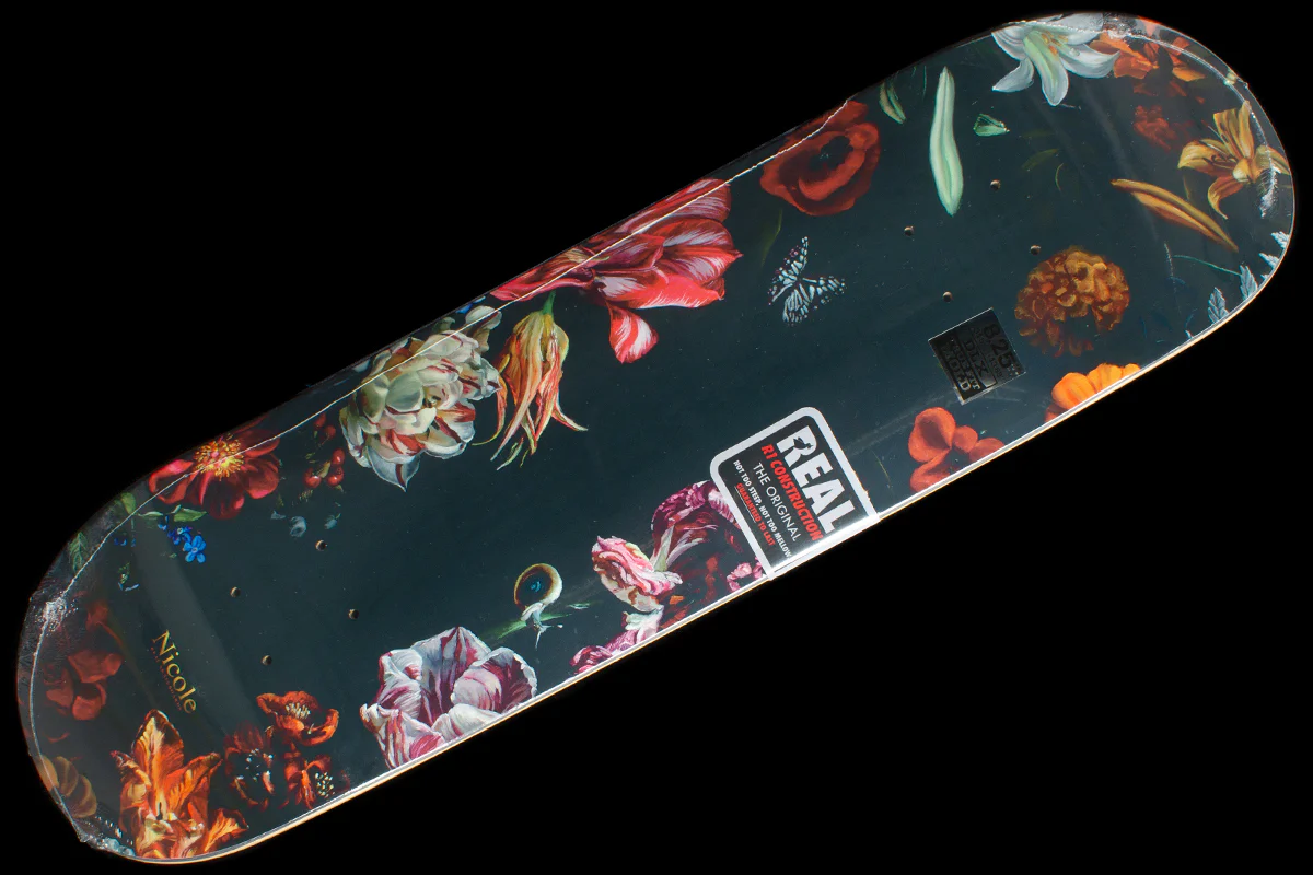Nicole By Ager Deck 8.25"