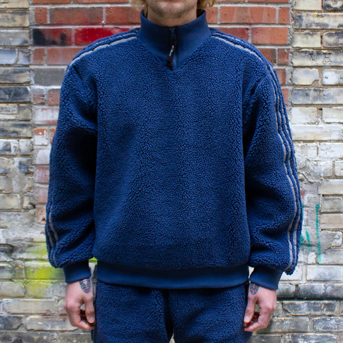 2500-a.b.-sherpa-crew-blondey-2.webp A.B. Sherpa Crew (Blondey)