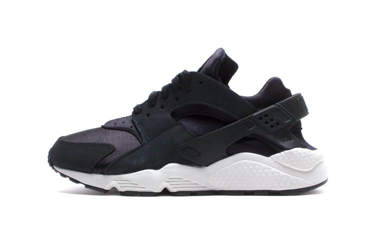 Air Huarache LE