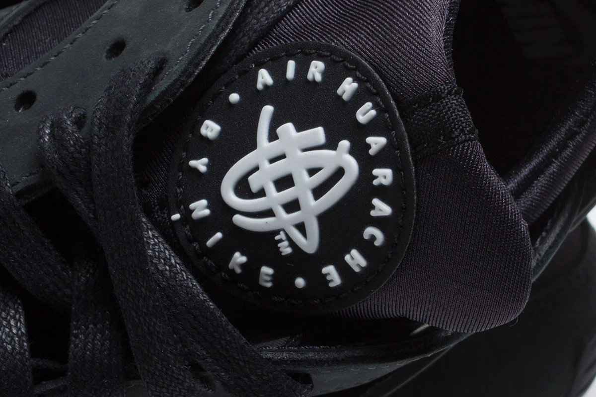 Air Huarache LE