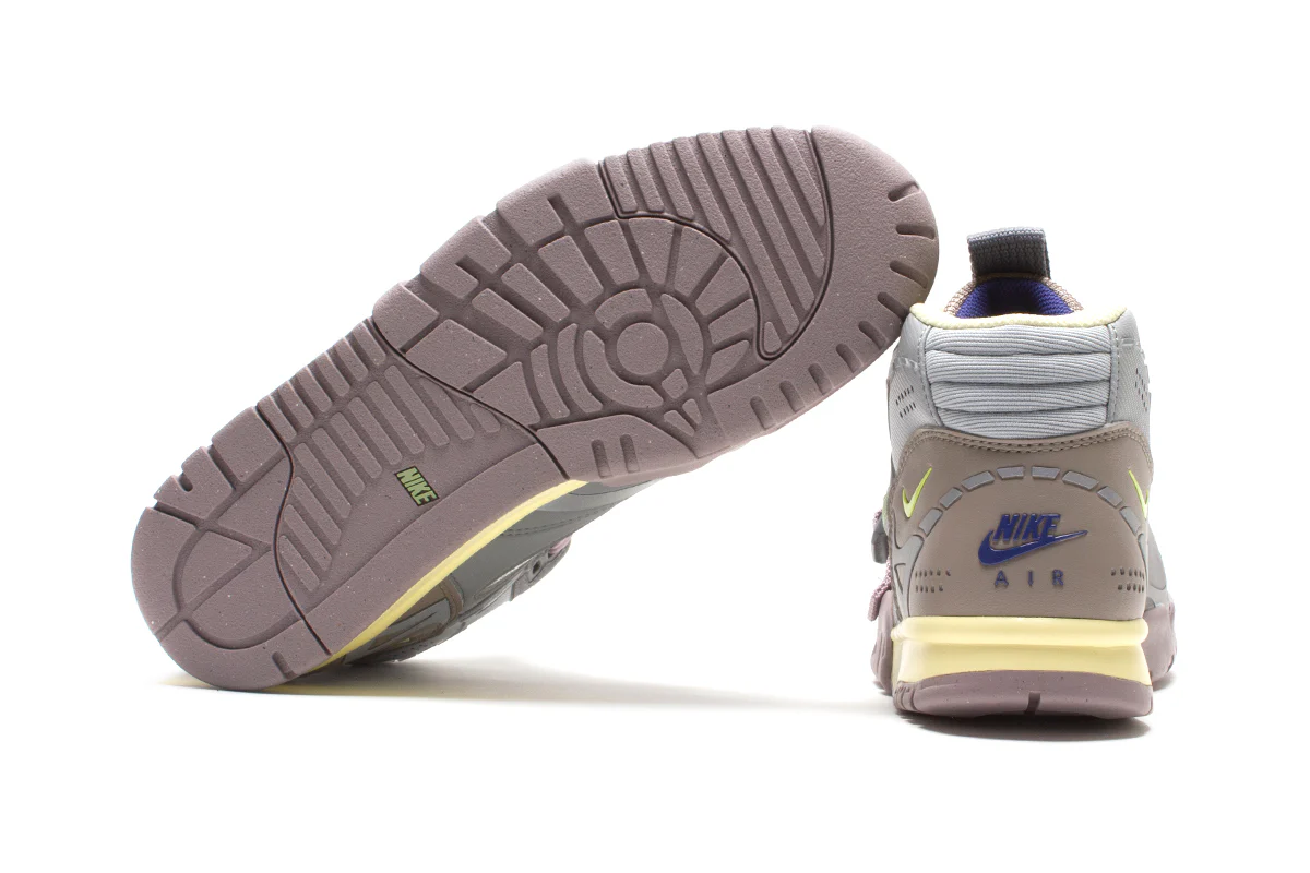 4211-air-trainer-1-sp-5.webp Air Trainer 1 SP