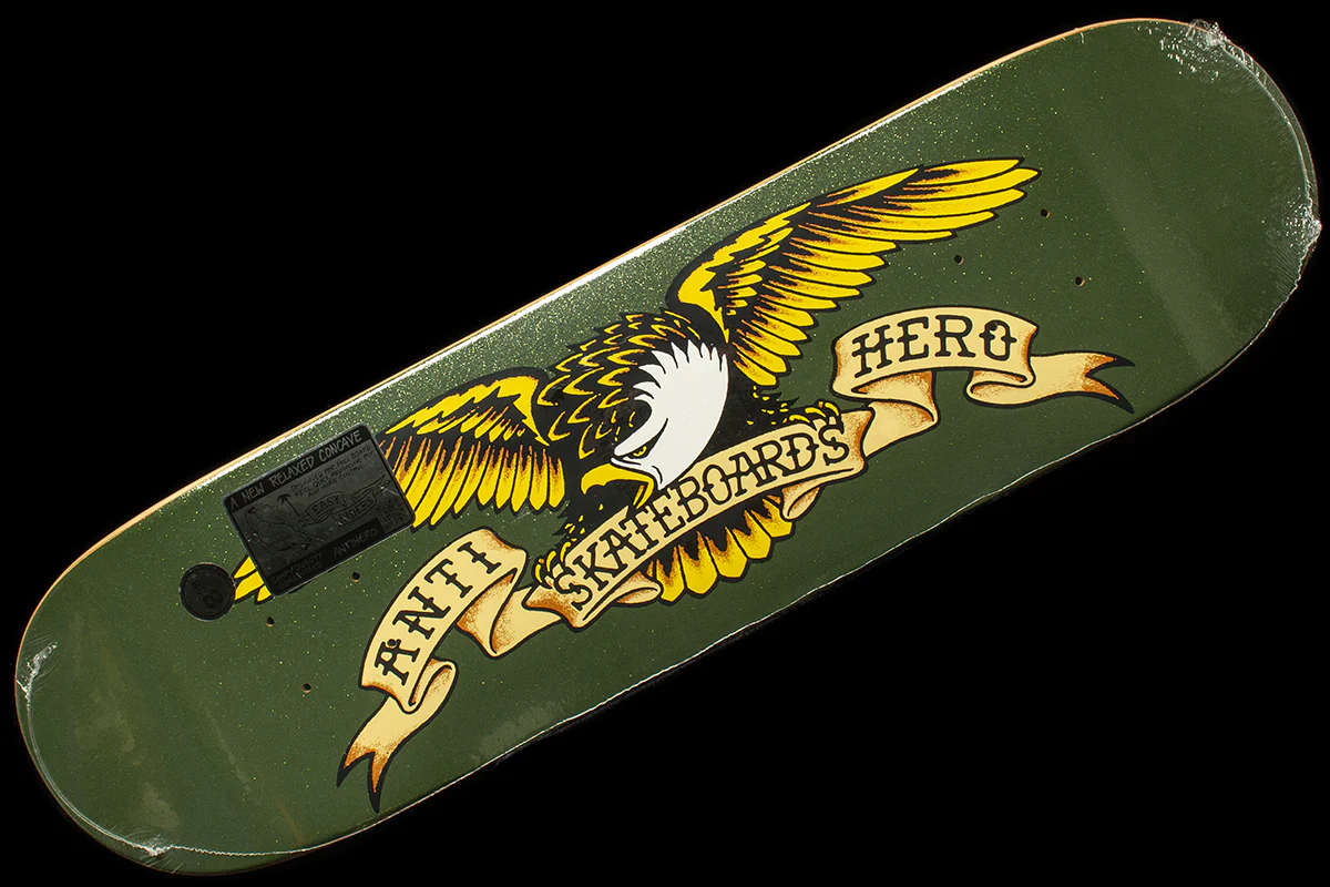 7407-classic-eagle-deck-easy-rider-8.38-1.webp Classic Eagle Deck - Easy Rider 8.38"