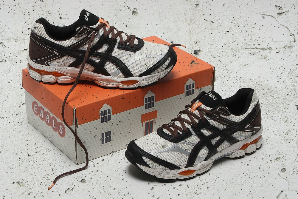 asicsxearlsgelcumulus16coconutmilkblackBLOG1 2ddd4ed9 2757 42eb 8f1d